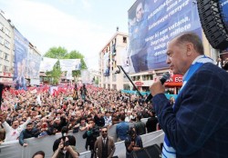 ”Sultanul” Recep Erdogan va fi preşedintele Turciei pentru încă 5 ani