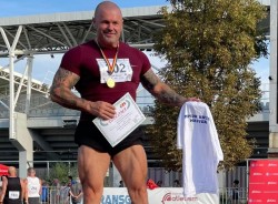 Doi arădeni campioni naționali, ambii trecuți de 50 de ani! Dani Vesa și Olimpia Ancateu