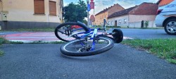 2 bicicliști morți de beți, au căzut din șa, s-au rănit și au ajuns la spital

