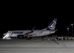 Cei 93 de români evacuați din Gaza au ajuns la București cu o cursă specială Tarom