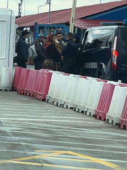 Un jandarm arădean aflat în timpul liber a depistat în Oradea o femeie care avea mandat de aducere emis de Parchetul de pe lângă Judecătoria Chișineu-Criș