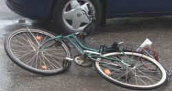 Doamnă de 60 de ani din Curtici care a lovit cu mașina un biciclist, prinsă de polițiști după ce a fugit de la locul accidentului