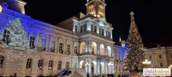 Se aprind luminițe în Bradul de Crăciun și iluminatul festiv în centrul Aradului.....Moș Nicolae nu lipsește nici în acest an