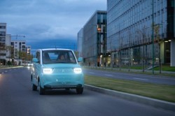 Mașină electrică pentru români la doar 7.990 de euro, valabil cu programul Rabla Plus. Braşovenii de la Visual Fan intră pe piaţa maşinilor electrice cu modelul CityZEN destinat transportului urban