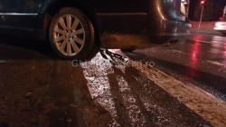 Septuagenar din Arad a părăsit locul accidentului după ce a lovit cu mașina o tânără de 18 ani 

