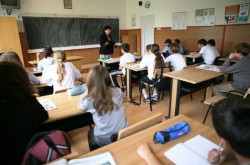 Începe simularea pentru Evaluarea Națională 2024. Luni, 5 februarie, elevii de clasa a VIII-a susțin proba scrisă la Limba română. Noutățile din acest an

