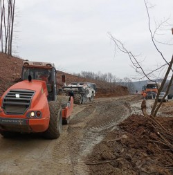 Lucrări pregătitoare în vederea construirii tunelurilor pe ciotul lipsă de la Margina din autostrada A1