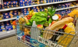 Parlamentul a decis. Plafonarea prețului alimentelor de bază a fost prelungită până la sfârșitul anului

