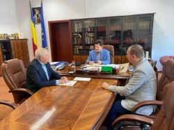 Consiliul Județean Arad, partener în organizarea Concursului de Cultură și Educație Financiar-Contabilă, adresat elevilor de liceu