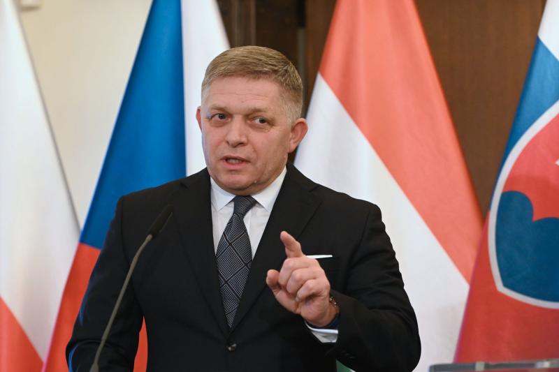 Premierul pro-rus al Slovaciei, Robert Fico, a fost împușcat