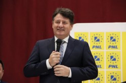 Iustin Cionca: „Avem 18 proiecte europene cu cofinanţare de doar 2% din banii arădenilor!”