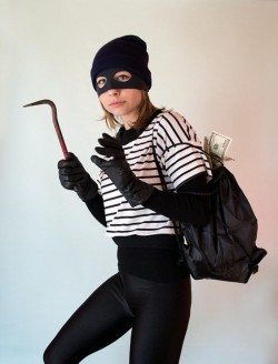 O hoață minoră din Marghita, depistată de polițiștii din Lipova