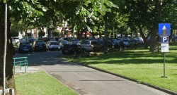 A doua parcare mediană de pe bulevard se închide pentru 4 zile pentru reasfaltare