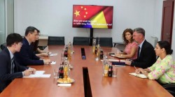 Ambasadorul Chinei, invitat la inaugurarea expoziției Armatei de Teracotă, la Muzeul Arad