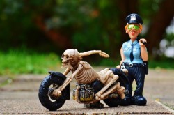 Razie de sâmbătă a polițiștilor rutieri arădeni soldată cu bani frumoși la buget


