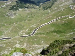 Circulația pe Transalpina se închide temporar pentru realizarea de filmări și fotografii