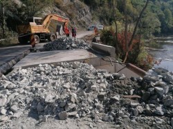 Restricții de trafic pe mai multe șosele. Lucrări pe drumurile naționale din zona de vest săptămâna aceasta