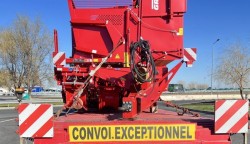 Două transporturi agabaritice care tranzitează Aradul pe autostradă și DN 7 vor da de furcă șoferilor

