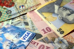 Veste bună pentru românii cu datorii la bancă. Ratele şi dobânzile creditelor ipotecare au ajuns la nivelul din 2019
