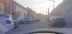 Prăpăd printre mașinile parcate pe strada Remus din Arad