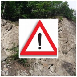 Trafic restricționat din cauza aluviunilor pe DN 7 în zona orașului Lipova