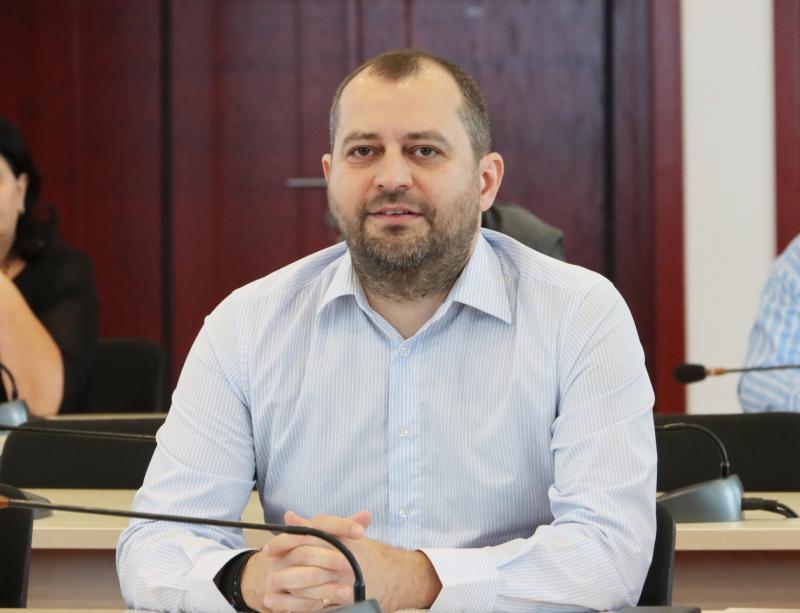 Răzvan Cadar, vicepreședinte al Consiliului Județean Arad: „Se vor construi două noi puțuri de apă și un rezervor, la Bocsig”