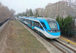 Primul tren electric chinezesc de mare viteză dezvoltat în colaborare de Astra Vagoane Arad care va circula prin România a început probele



