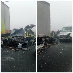 Carambol între 7 autovehicule pe autostrada A1 în apropiere de frontiera cu Ungaria. Două victime sunt asistate medical