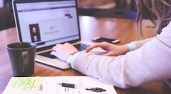 2 decembrie - Ziua Mondială de Alfabetizare Digitală. O scurtă istorie a computerului