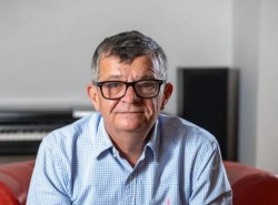 Au început să apară noii candidați pentru fotoliul de la Cotroceni. Cristian Sima, fugit în Statele Unite după ce a lăsat cu buza umflată o mulțime de români, vrea să fie președintele României