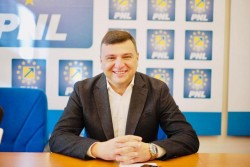 Majoritatea de dreapta trebuie să continue investițiile și dezvoltarea