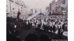Pe 18 decembrie 1989 se instituia Legea Marțială în Timişoara. Nu era voie să se circule în grupuri mai mari de 2 persoane