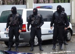 Șapte percheziții într-un dosar de fals și înșelăciune la Peregu Mare, Secusigiu și Pecica
