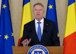 Klaus Iohannis a demisionat
