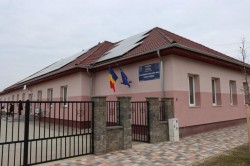 Școală modernizată pentru copiii din Macea