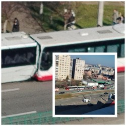 Două autobuze s-au ciocnit pe Calea Aurel Vlaicu. Un bărbat a ajuns la Urgențe

