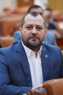Răzvan Cadar: ” Lucrăm la legi care să consolideze sistemul pensiilor private”