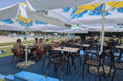 Licitație publică pentru mai multe spații comerciale din incinta Ștrandului Neptun