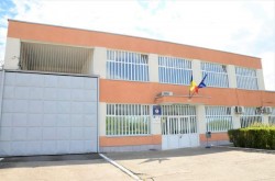 Trei arădeni condamnați între 6 și 7 ani de închisoare pentru trafic de droguri, încarcerați în Penitenciarul Arad