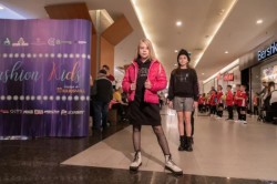 Lanţul internaţional de magazine Worldbox, deţinut de grupul CCC, intră pe piaţa din România