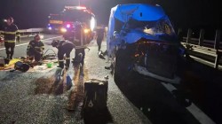 Accident mortal pe autostrada A1: O femeie și-a pierdut viața după ce o autoutilitară a izbit parapetul. Traficul este restricționat


