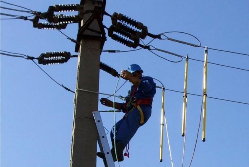 Întreruperi programate a energiei electrice din județul Arad în săptămâna 5 – 9 mai