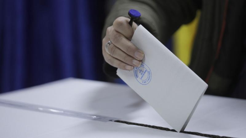 În primele 4 ore de la deschiderea urnelor, prezența la vot în județul Arad este de 10,33% , urbanul mai activ decât ruralul în județul Arad