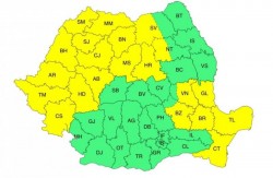 Cod galben de ploi și vânt puternic în Arad. Informare meteorologică pentru toată țara