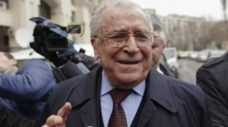 Ion Iliescu, internat la terapie intensivă la spitalul SRI din București. Fostul președinte al României are complicații cardio-respiratorii