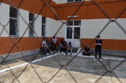 Opt liceeni au fost închiși în Penitenciarul Arad! Vezi cauza