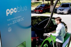 PPC Blue România – prima companie de mobilitate electrică din România care oferă un serviciu de tractare inclus în abonamente

