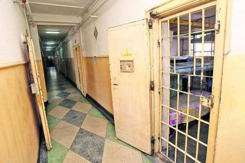 Violator de 22 de ani din Conop încarcerat de Polițiștii din Lipova