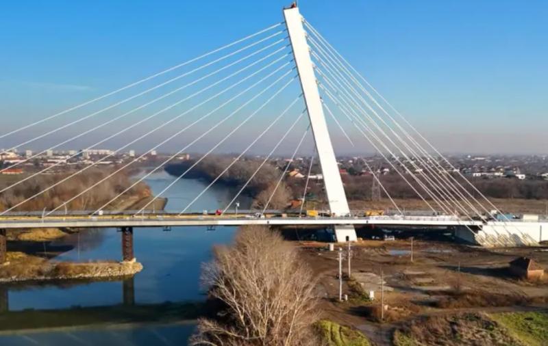 Nu circulăm pe noul pod în acest an – un nou termen pentru finalizare