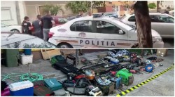 Patru tineri, bănuiți de spargerea mai multor case din Vladimirescu, reținuți de polițiști